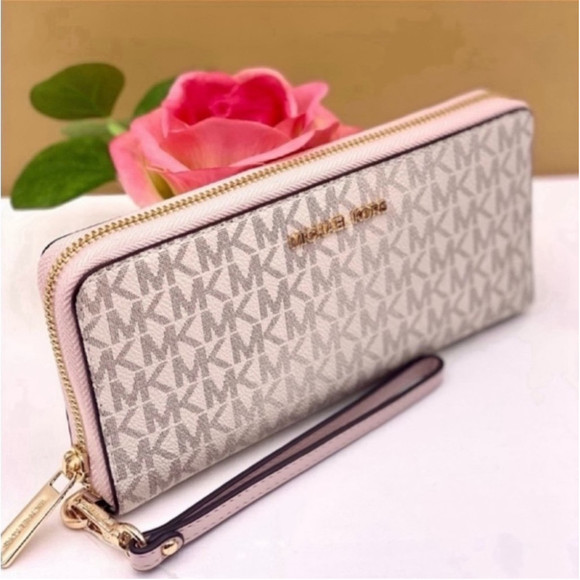 Michael Kors Large Continental Wallet - Picture 3 of 13